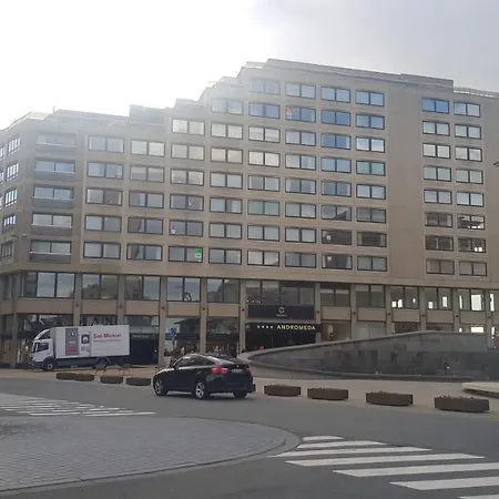 Modern Nabij Casino En Zee Ostende