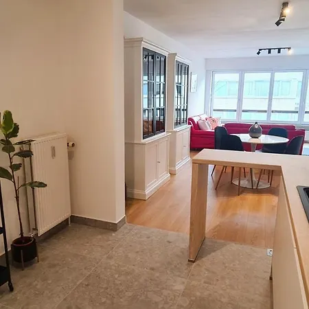 Modern Nabij Casino En Zee Apartment