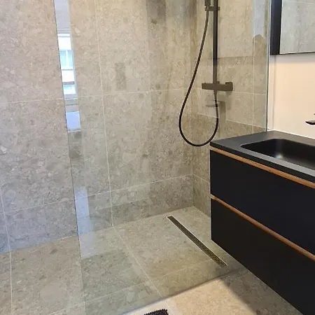Apartment Modern Nabij Casino En Zee